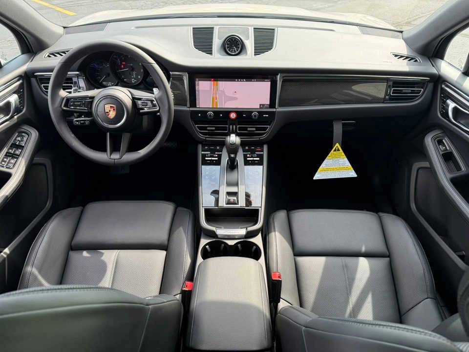 2025 Porsche Macan Macan