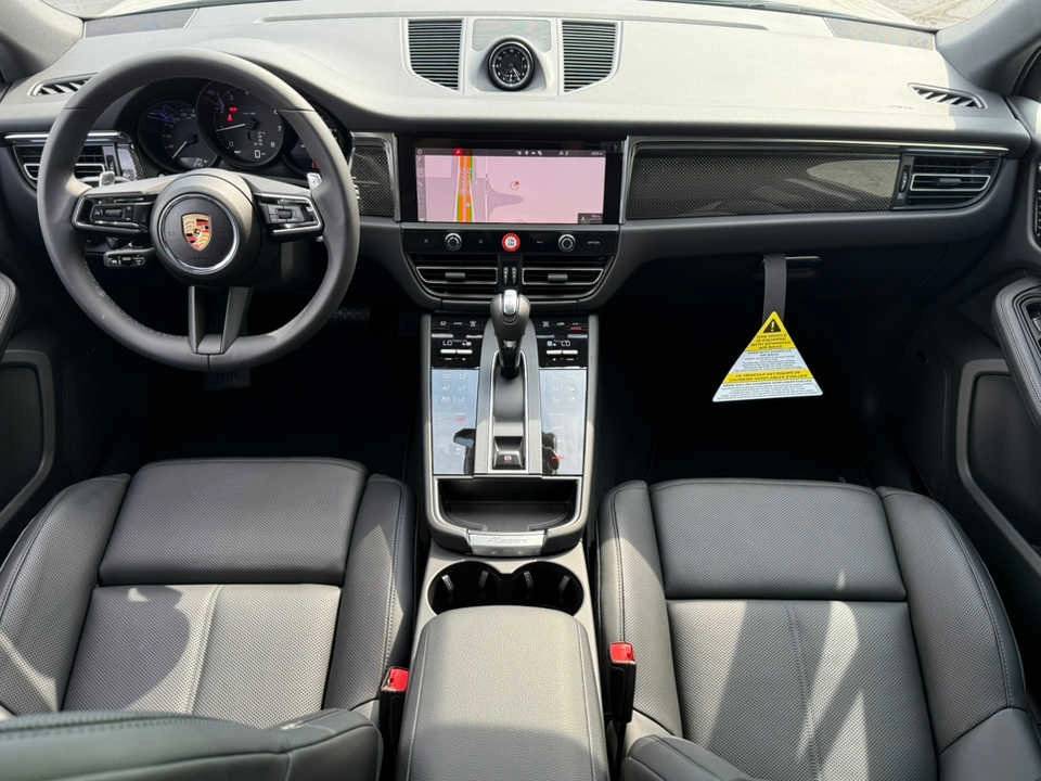 2025 Porsche Macan Macan