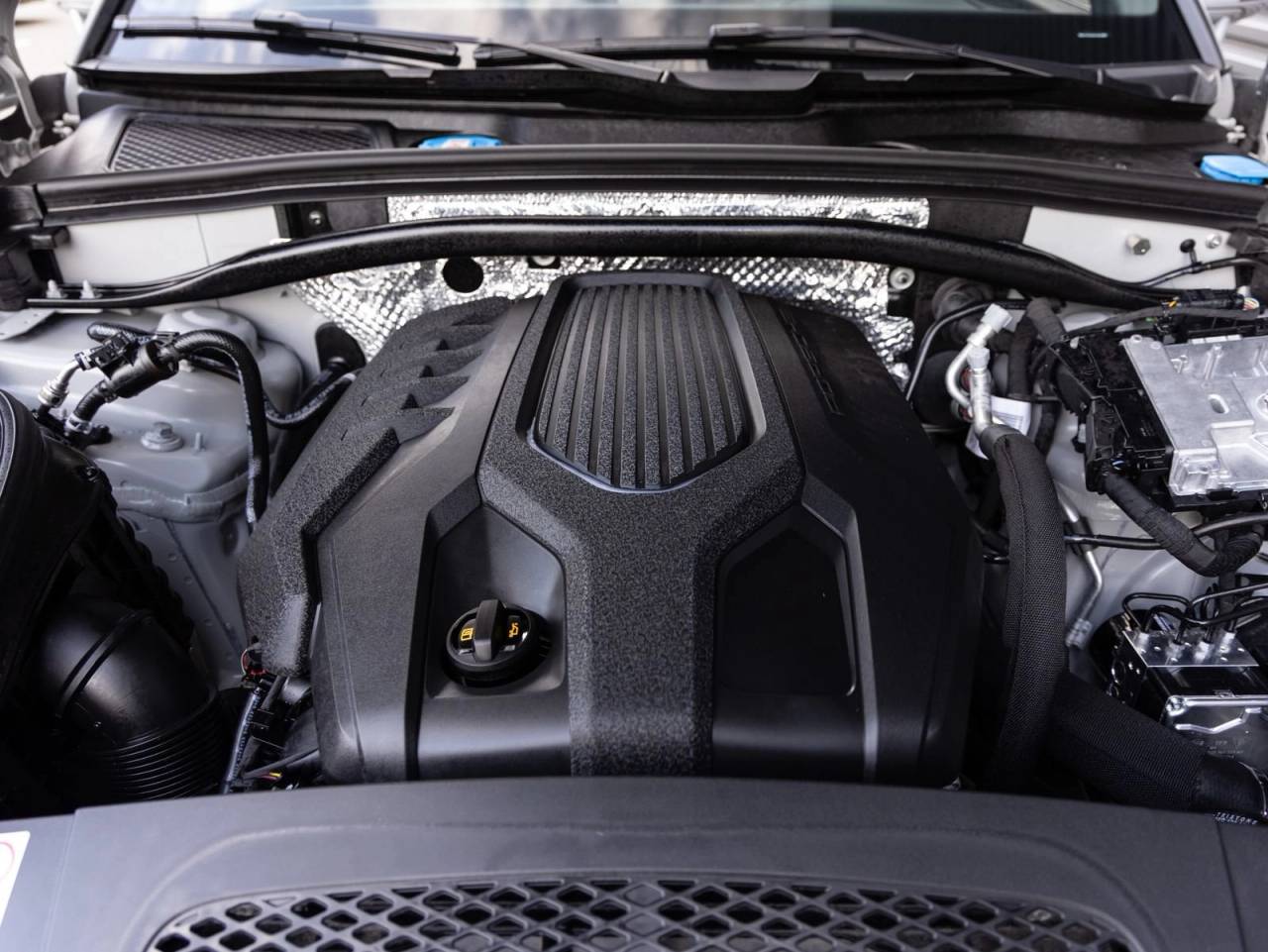 2025 Porsche Macan Macan