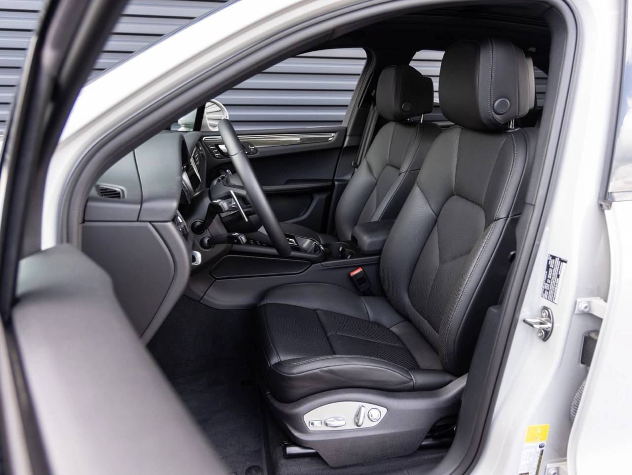 2025 Porsche Macan Macan