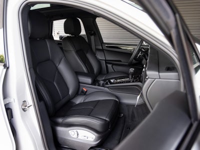 2025 Porsche Macan Macan