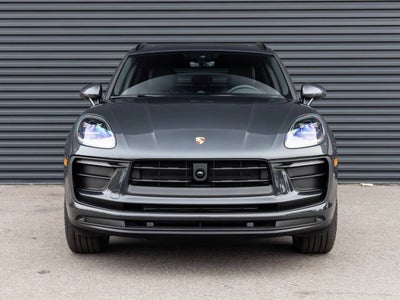 2026 Porsche Macan Macan