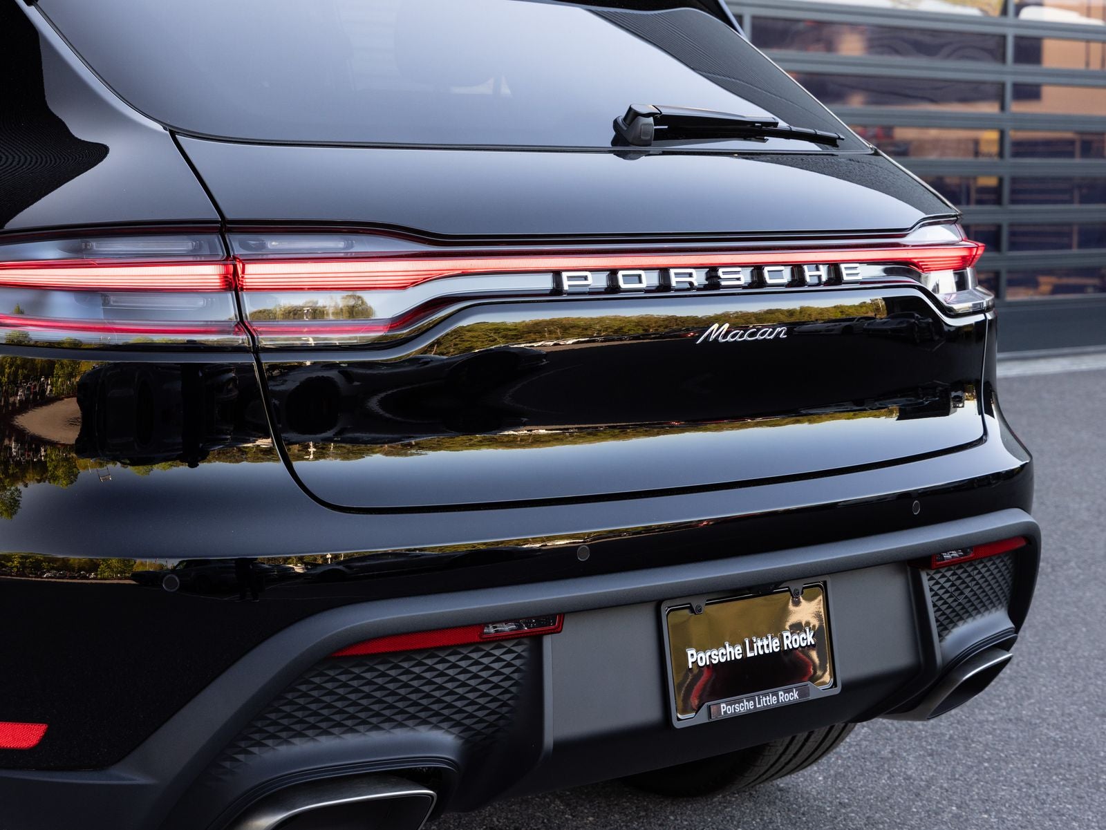 2026 Porsche Macan AWD