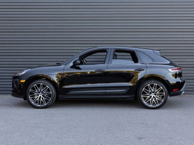 2026 Porsche Macan AWD