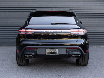 2026 Porsche Macan AWD