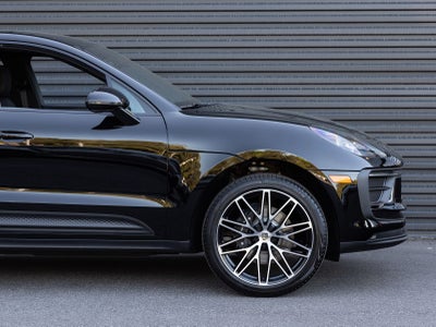 2026 Porsche Macan AWD