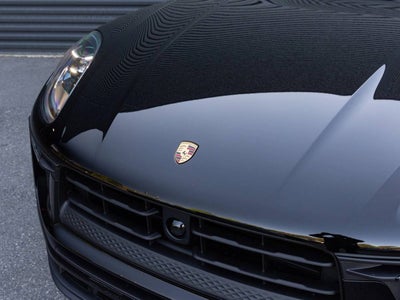 2026 Porsche Macan AWD