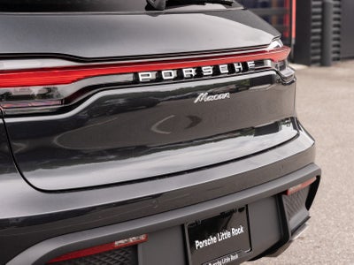 2026 Porsche Macan AWD
