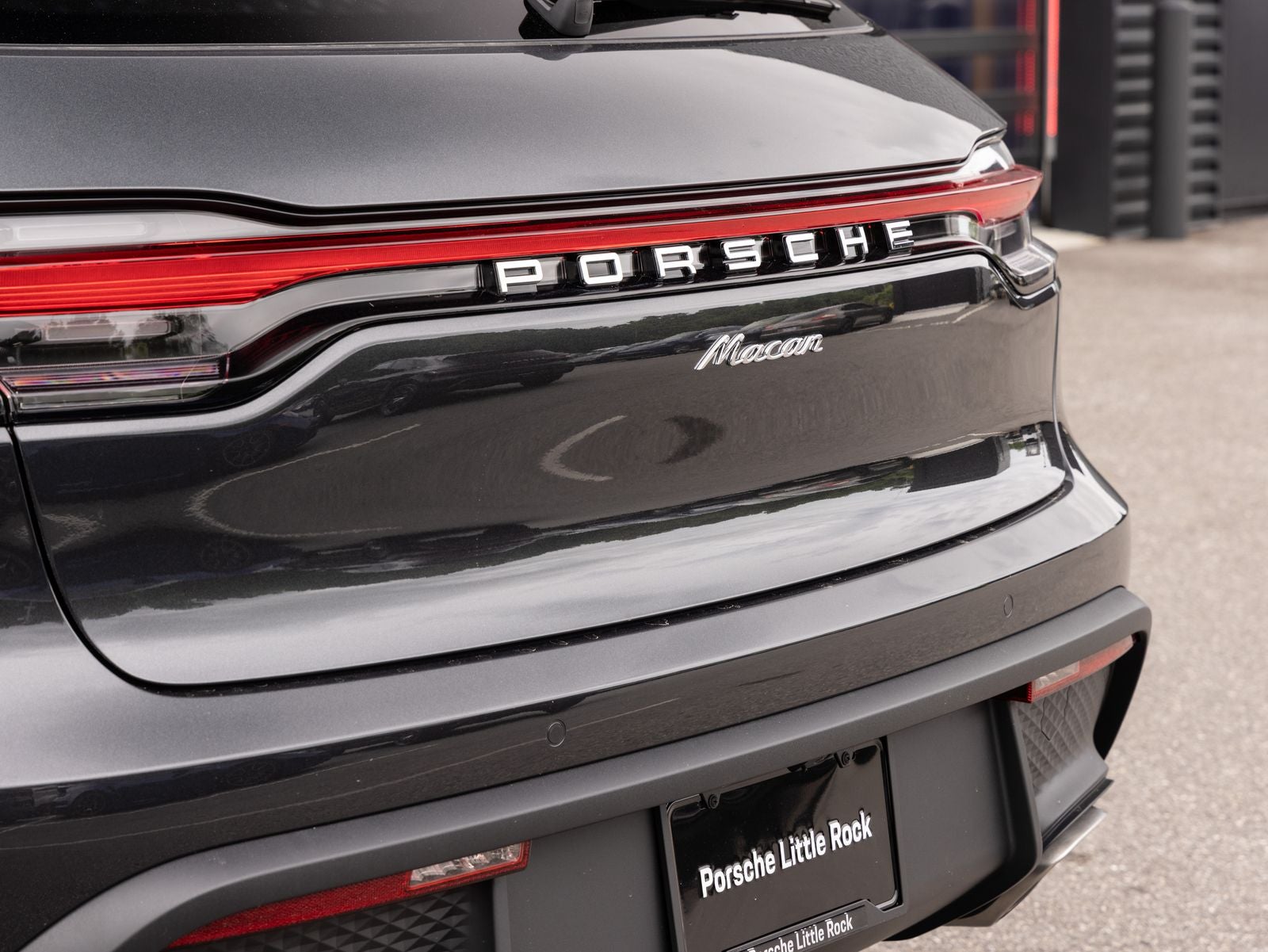 2026 Porsche Macan AWD