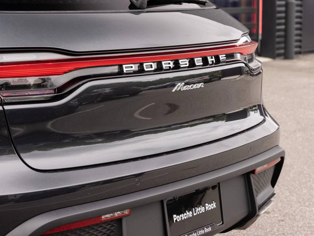 2026 Porsche Macan AWD