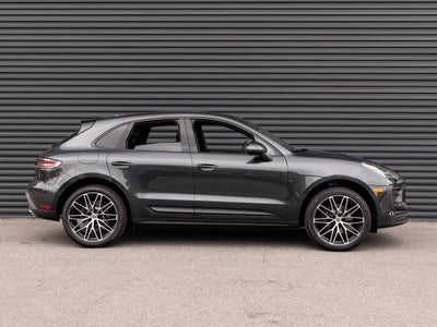 2026 Porsche Macan AWD
