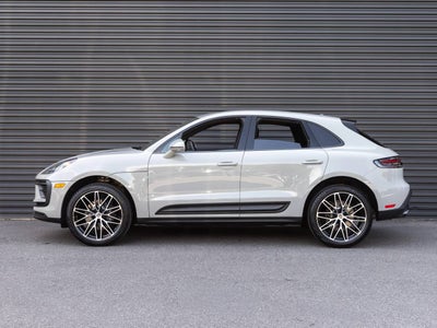 2026 Porsche Macan AWD