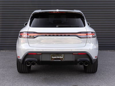 2026 Porsche Macan AWD