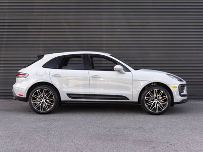 2026 Porsche Macan AWD