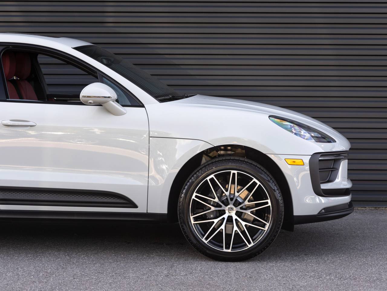 2026 Porsche Macan AWD