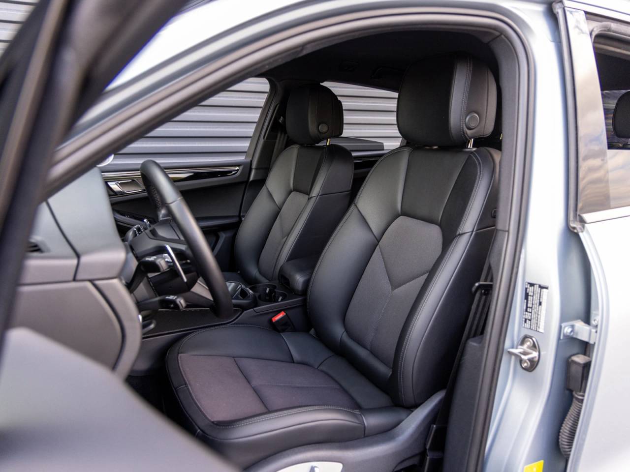 2025 Porsche Macan Macan
