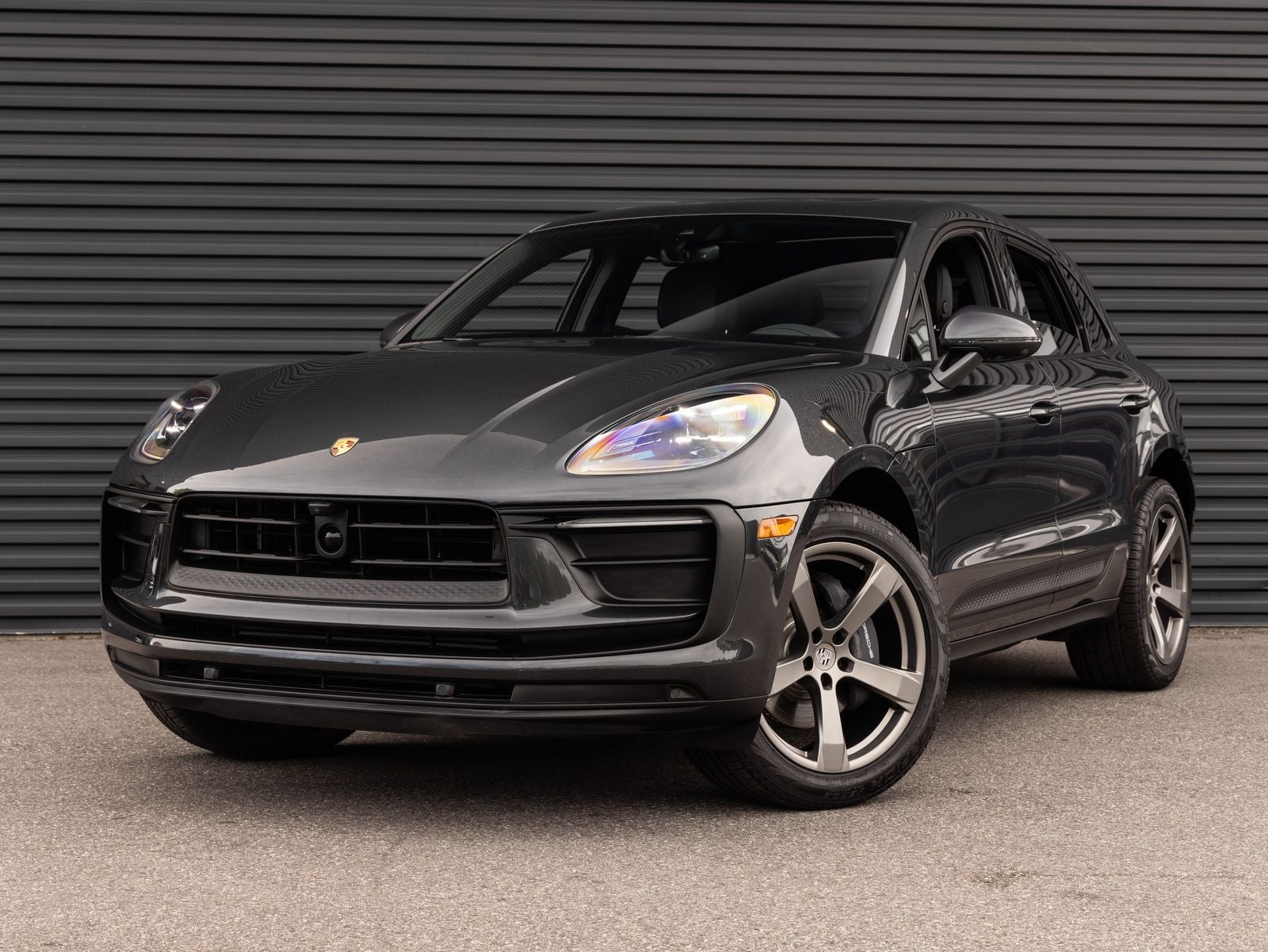 2025 Porsche Macan AWD