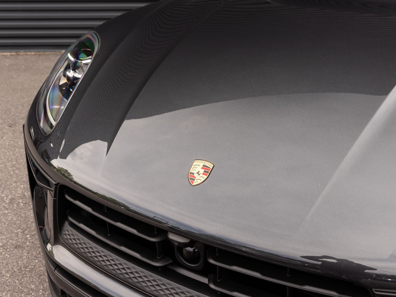 2025 Porsche Macan AWD
