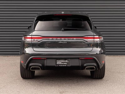 2025 Porsche Macan AWD