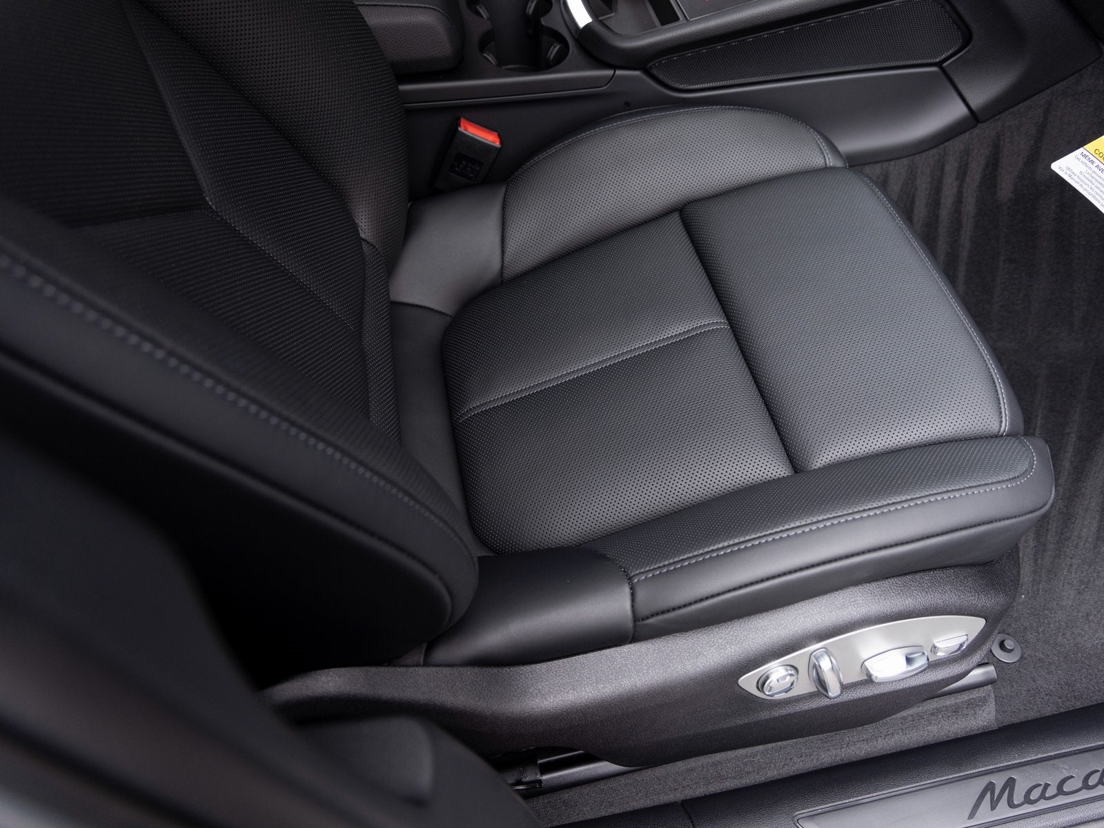 2025 Porsche Macan Macan