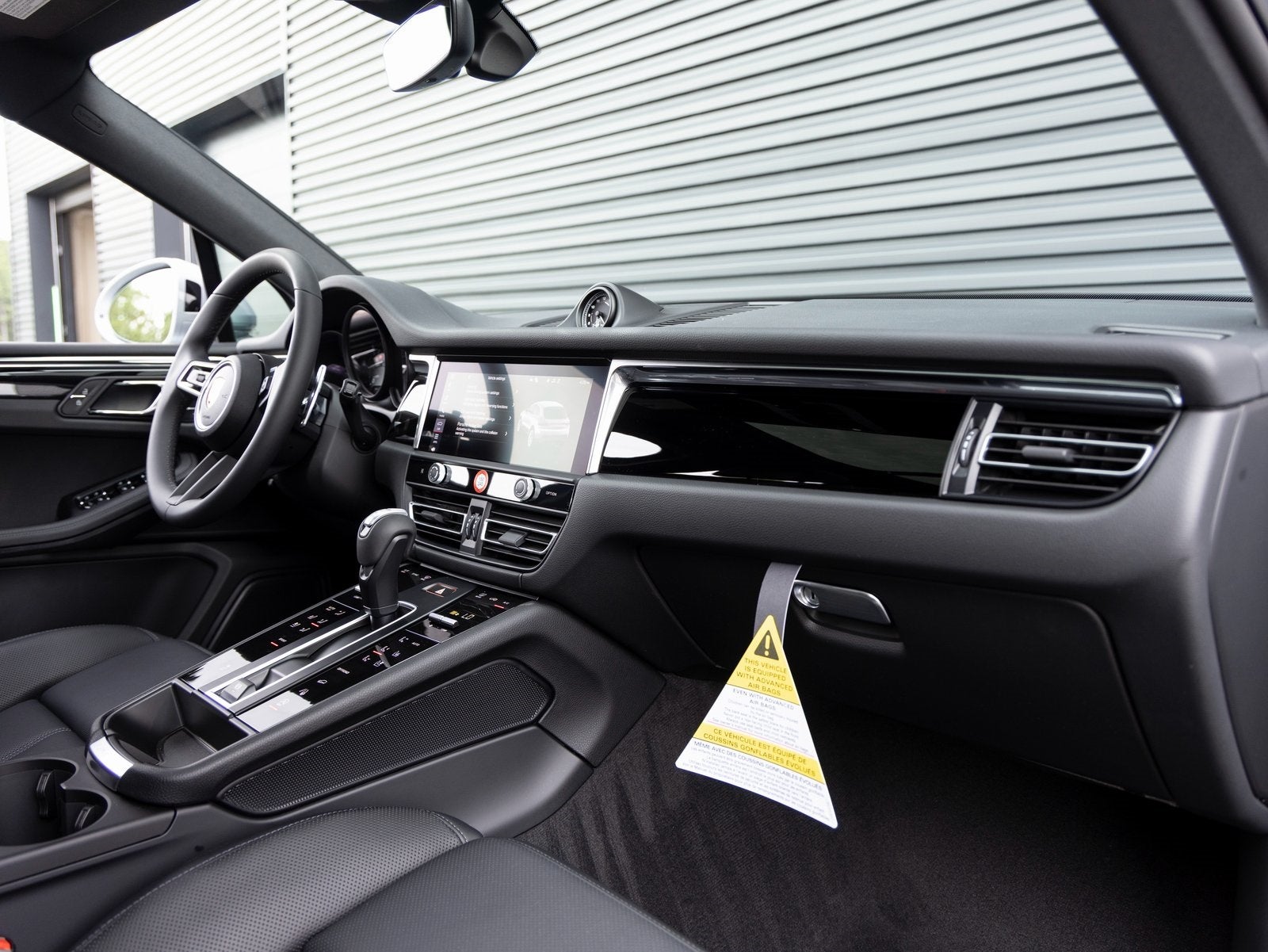 2025 Porsche Macan Macan