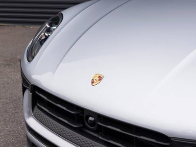 2025 Porsche Macan Macan