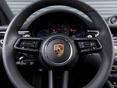 2025 Porsche Macan Macan