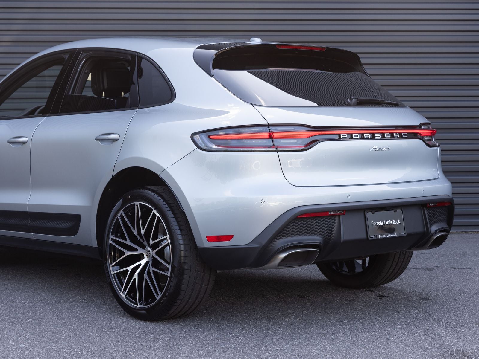 2026 Porsche Macan AWD