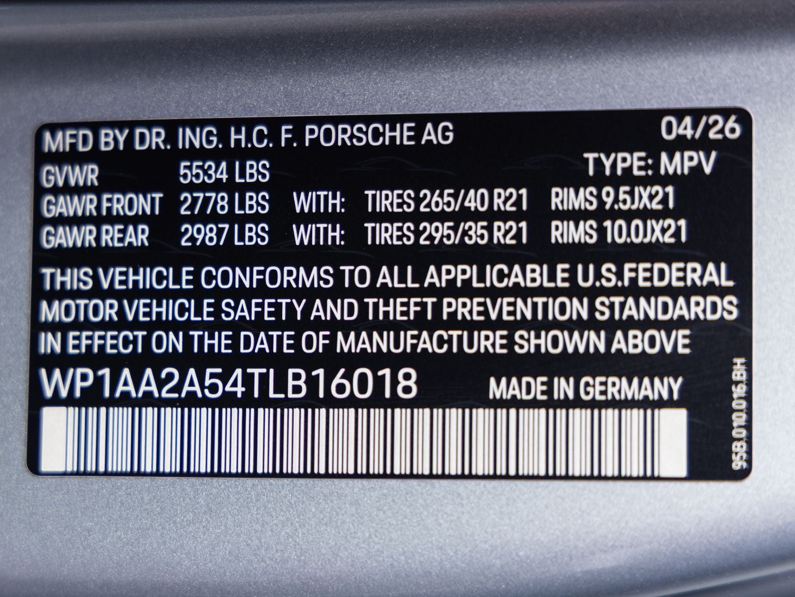 2026 Porsche Macan AWD