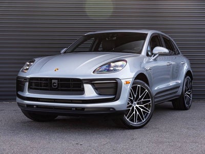 2026 Porsche Macan AWD