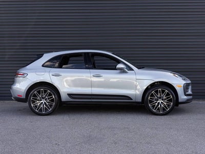 2026 Porsche Macan AWD