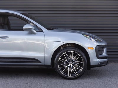 2026 Porsche Macan AWD