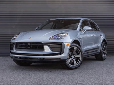 2026 Porsche Macan AWD