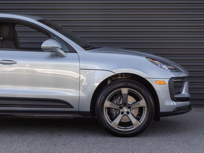 2026 Porsche Macan AWD