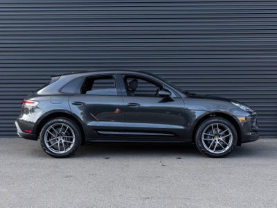 2026 Porsche Macan Macan