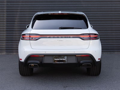 2026 Porsche Macan AWD