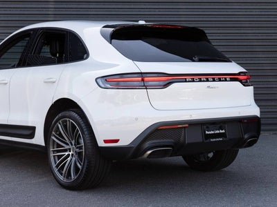 2026 Porsche Macan AWD