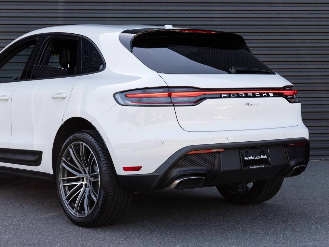 2026 Porsche Macan AWD