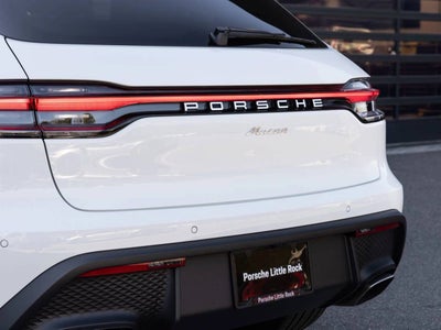 2026 Porsche Macan AWD