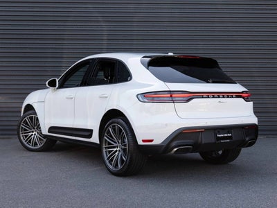 2026 Porsche Macan AWD