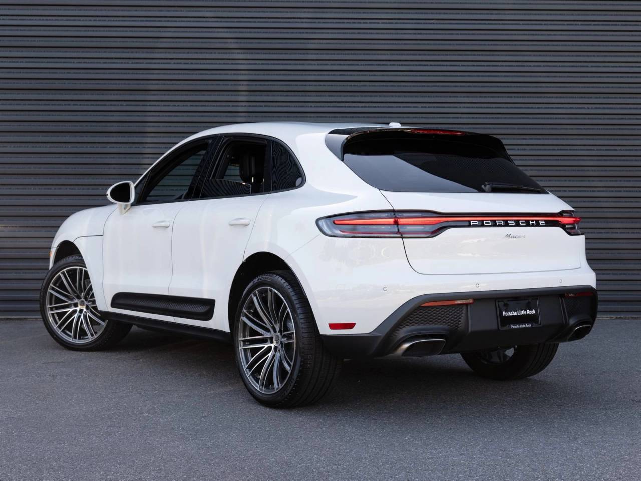 2026 Porsche Macan AWD