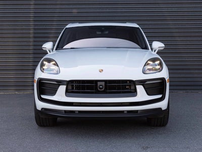 2026 Porsche Macan AWD