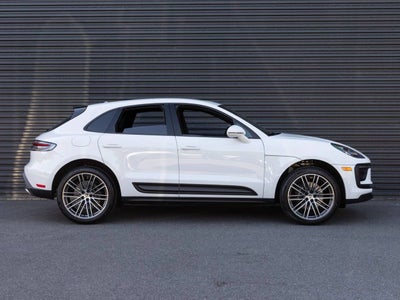 2026 Porsche Macan AWD