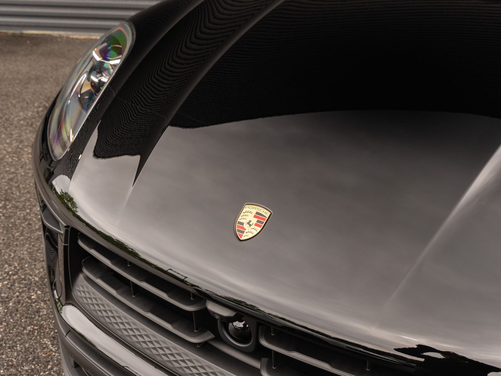 2026 Porsche Macan AWD