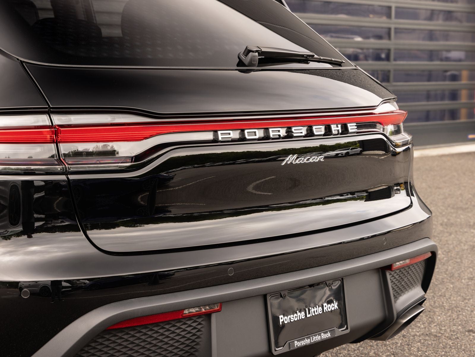 2026 Porsche Macan AWD