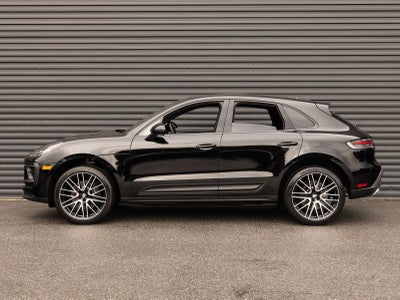 2026 Porsche Macan AWD
