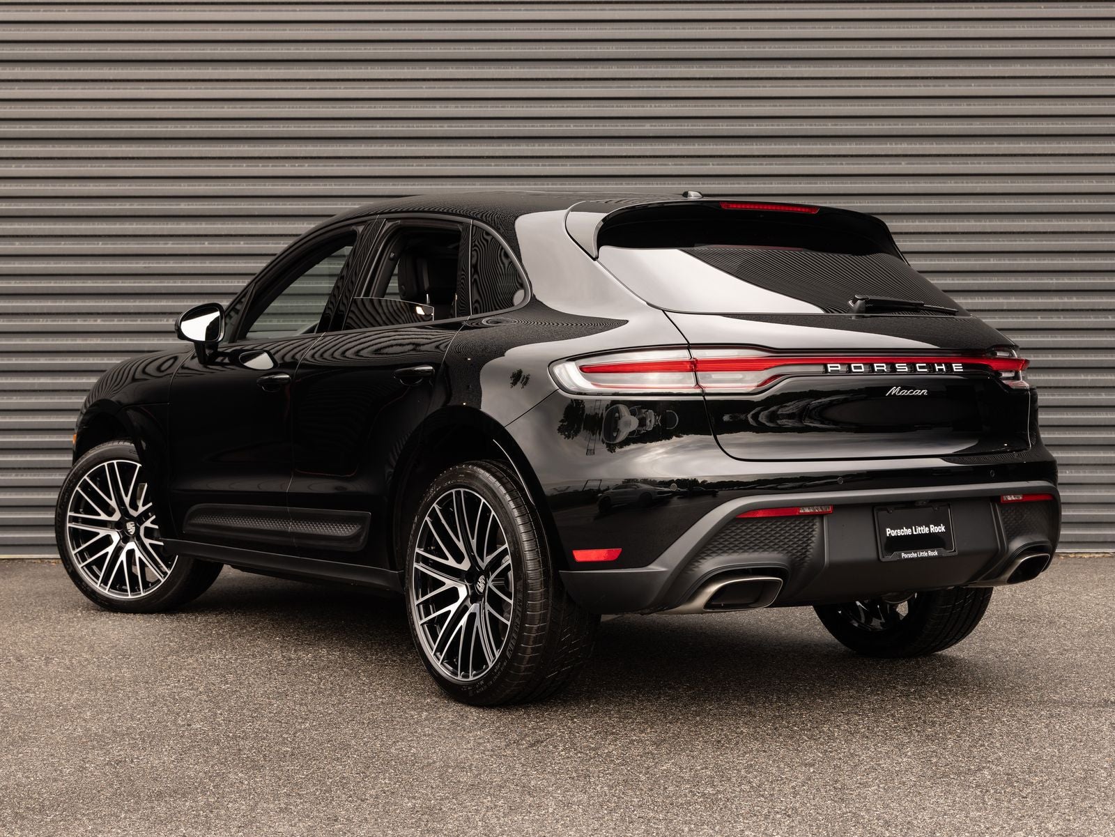 2026 Porsche Macan AWD