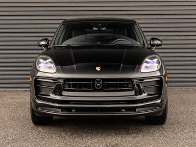 2026 Porsche Macan AWD