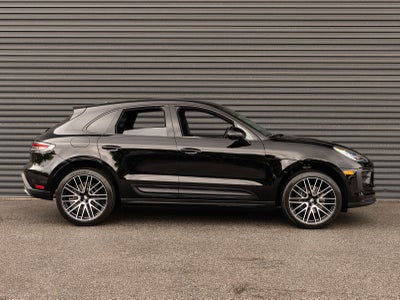 2026 Porsche Macan AWD