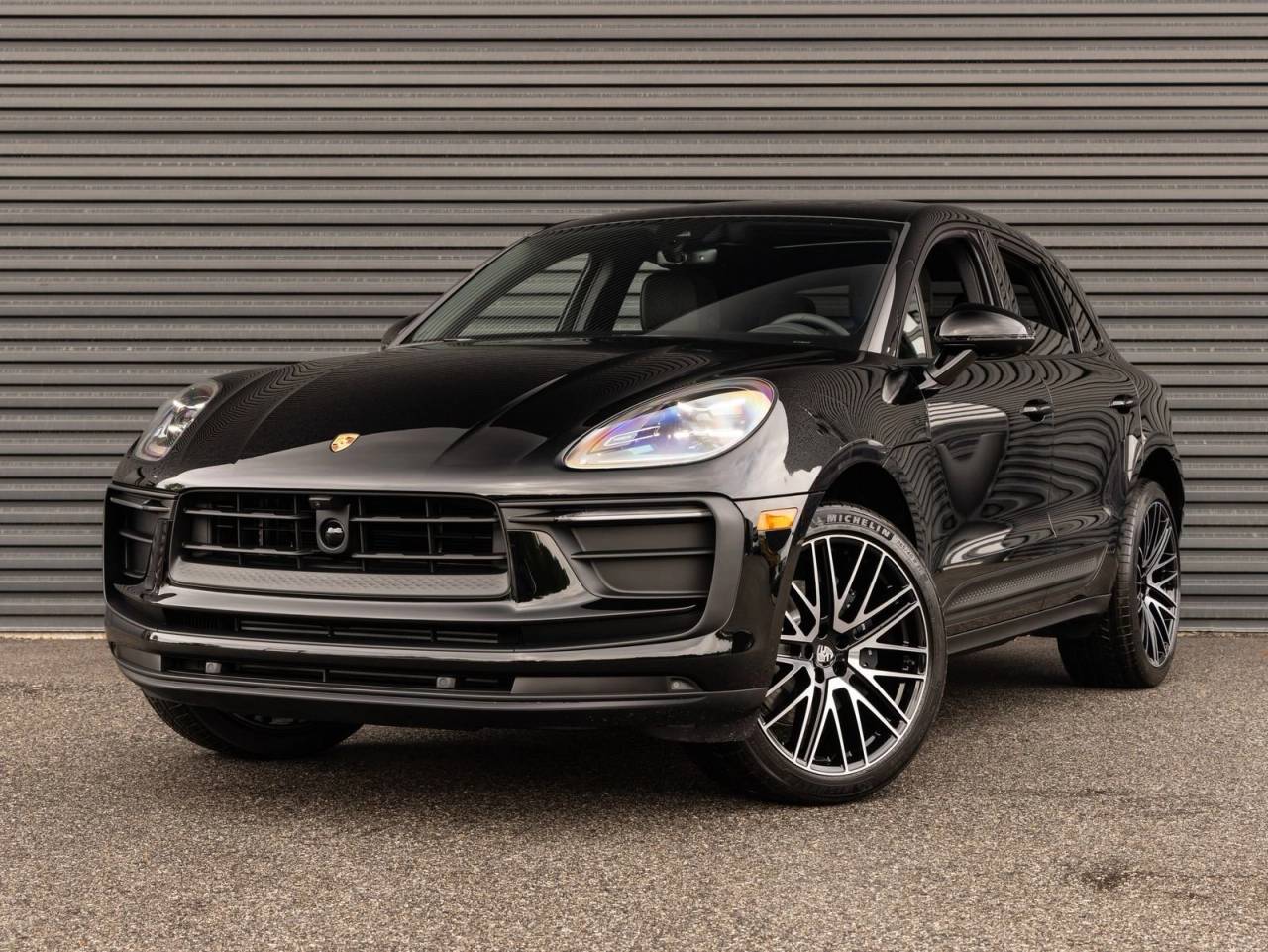 2026 Porsche Macan AWD